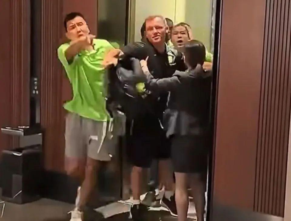 毛剑卿谈国安球迷：把人骂得像狗，你们是衣食父母？你搁我我也急